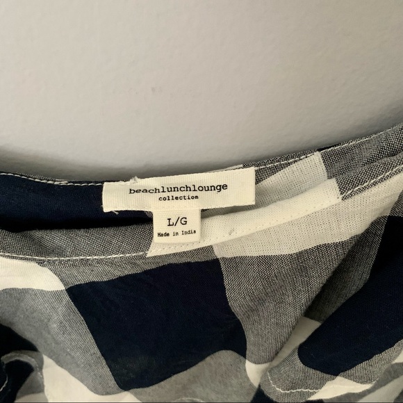 Asymmetrical ruffle sleeve spaghetti strap checkered top - Picture 3 of 5